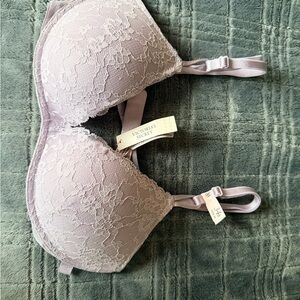 Victoria's Secret Lace Push-Up Bra in Light Lavender